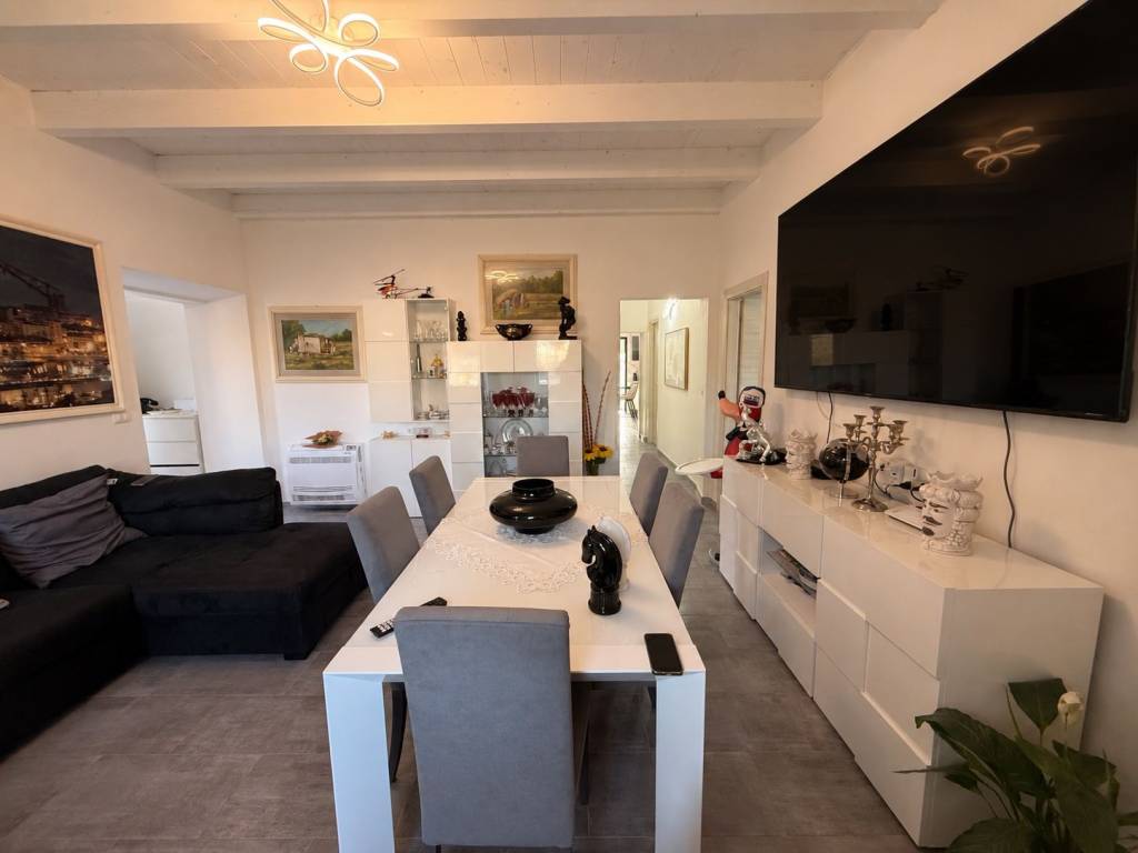 Salone